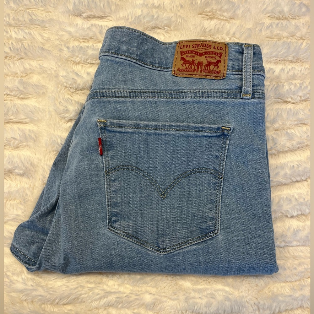 Levi’s 311 Shaping Skinny Jeans